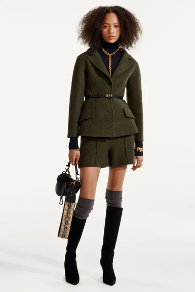 Look 19